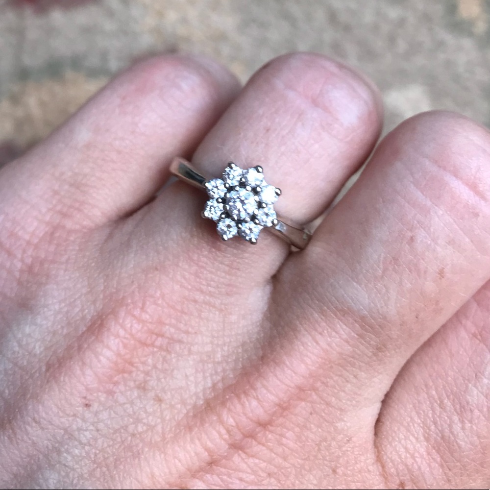 Diamond engagement ring